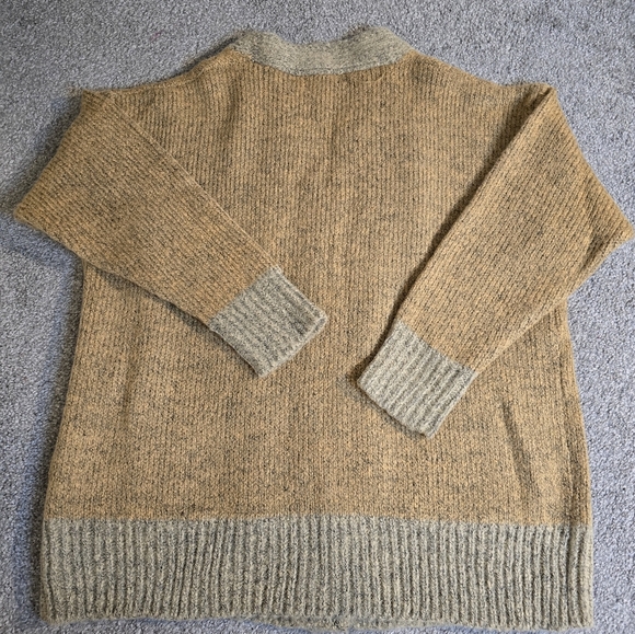 Impressions Sweater Cardigan EUC Women's Size Medium - Picture 8 of 8